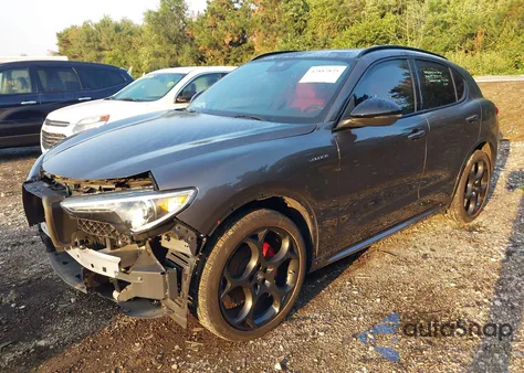 2022 Alfa Romeo Stelvio Veloce Ti Awd z USA, uszkodzony, nr VIN ZASPAKBN6N7D44373